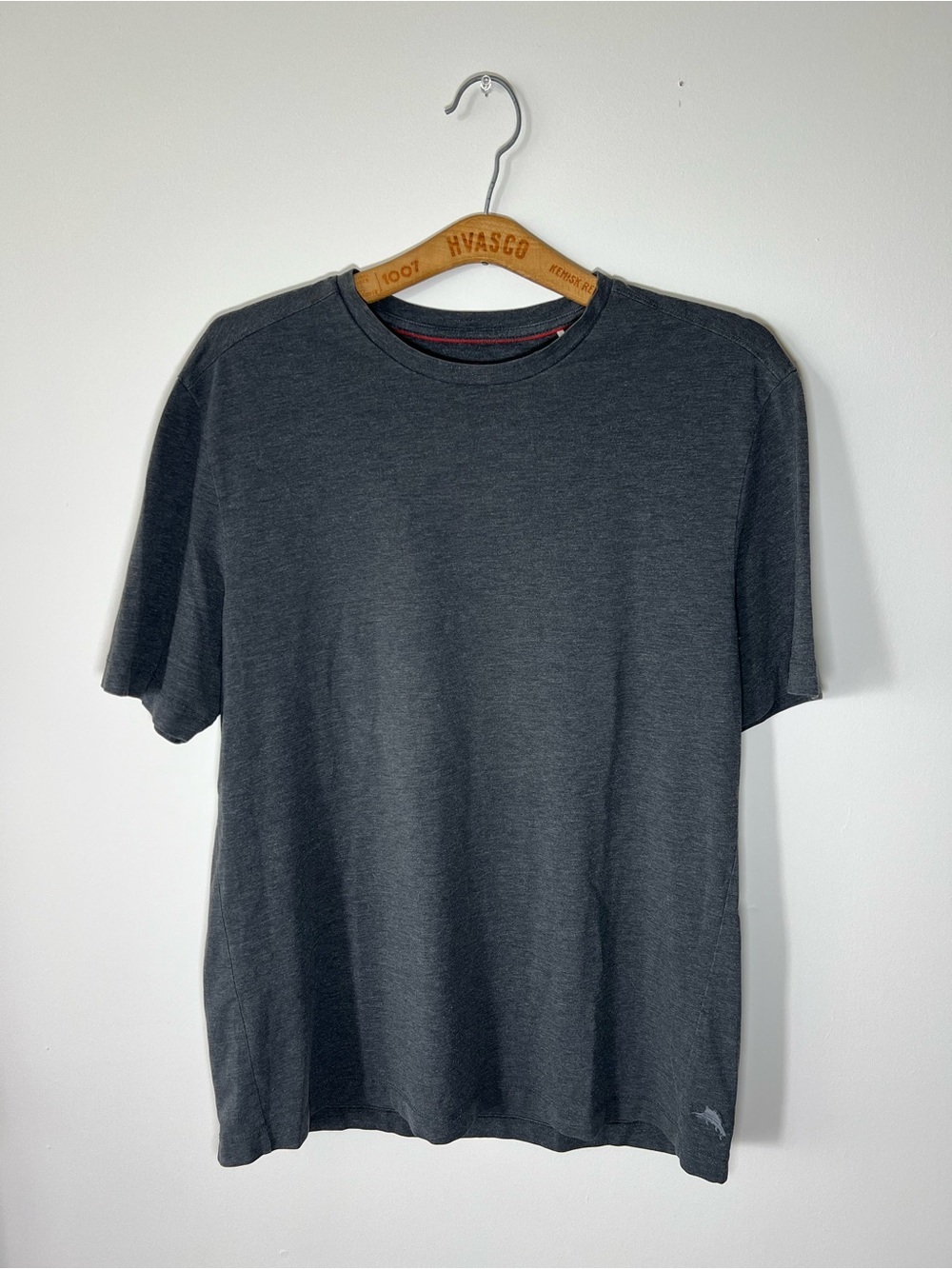 Tommy Bahama Island Zone Men's Charcoal Crew Neck Minimalist T-Shirt Size Medium